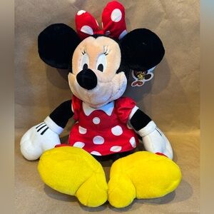 Vintage With Tags Disneyland/Disney World 19” Minnie Mouse Stuffy.